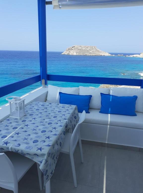 Blue and White Studios & Apartments photo 4