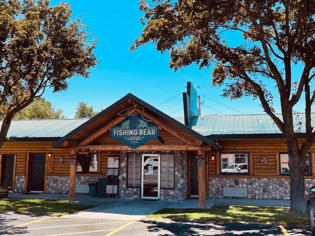 The Fishing Bear Lodge image