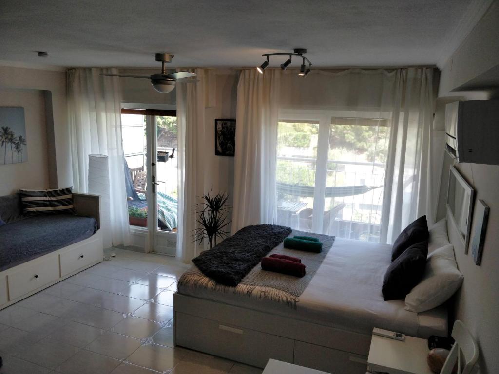 Bonavista Studio with a Balcony - Calella
