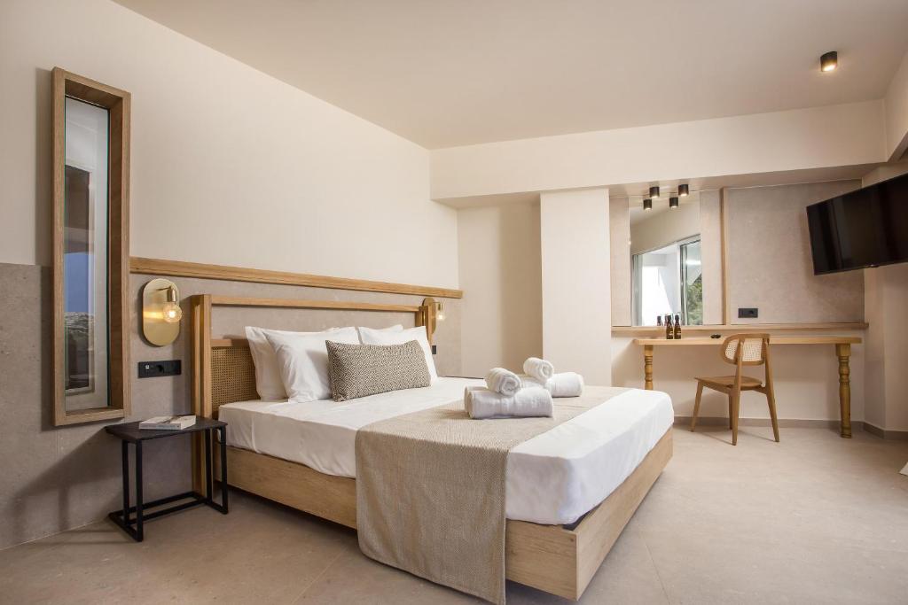 Сьюит (Люкс с собственным бассейном), Ladiko Suites