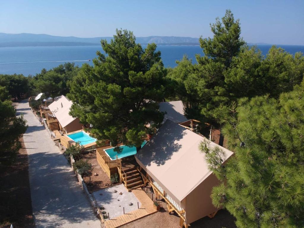Abeille Maison Glamping Resort Zlatni Rat -Adults Only photo 4