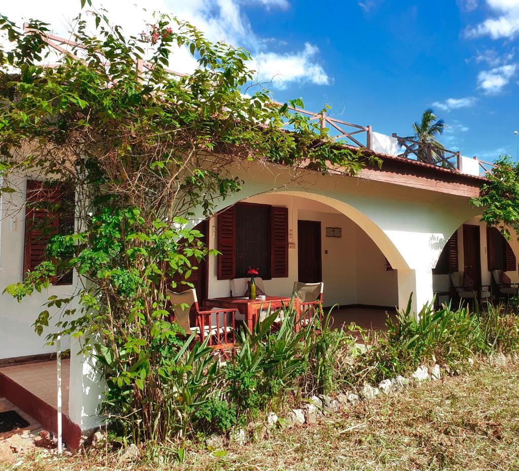 Flame Tree Cottages photo 2