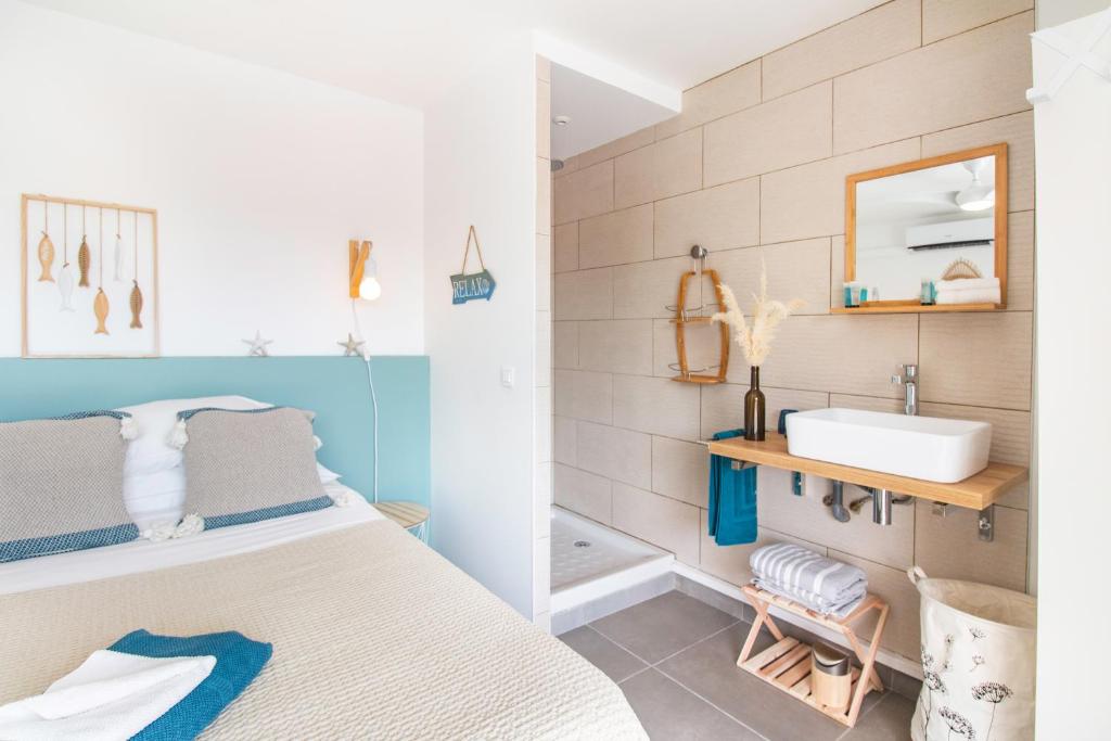 BLUE WAVE - 2 bedrooms - Orient Beach! photo 1