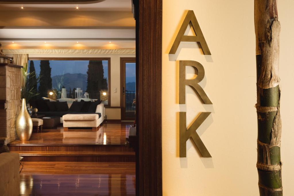 Ark Luxury & Private Villa - Tap to explore photos