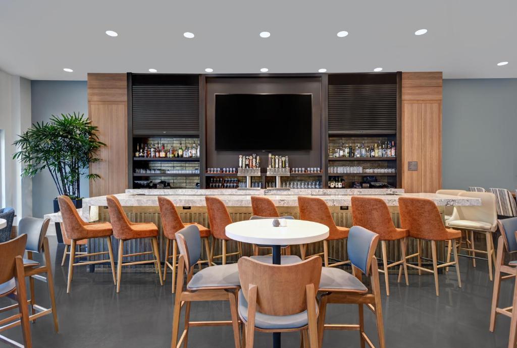Staybridge Suites Houston Galleria Area, an IHG Hotel image