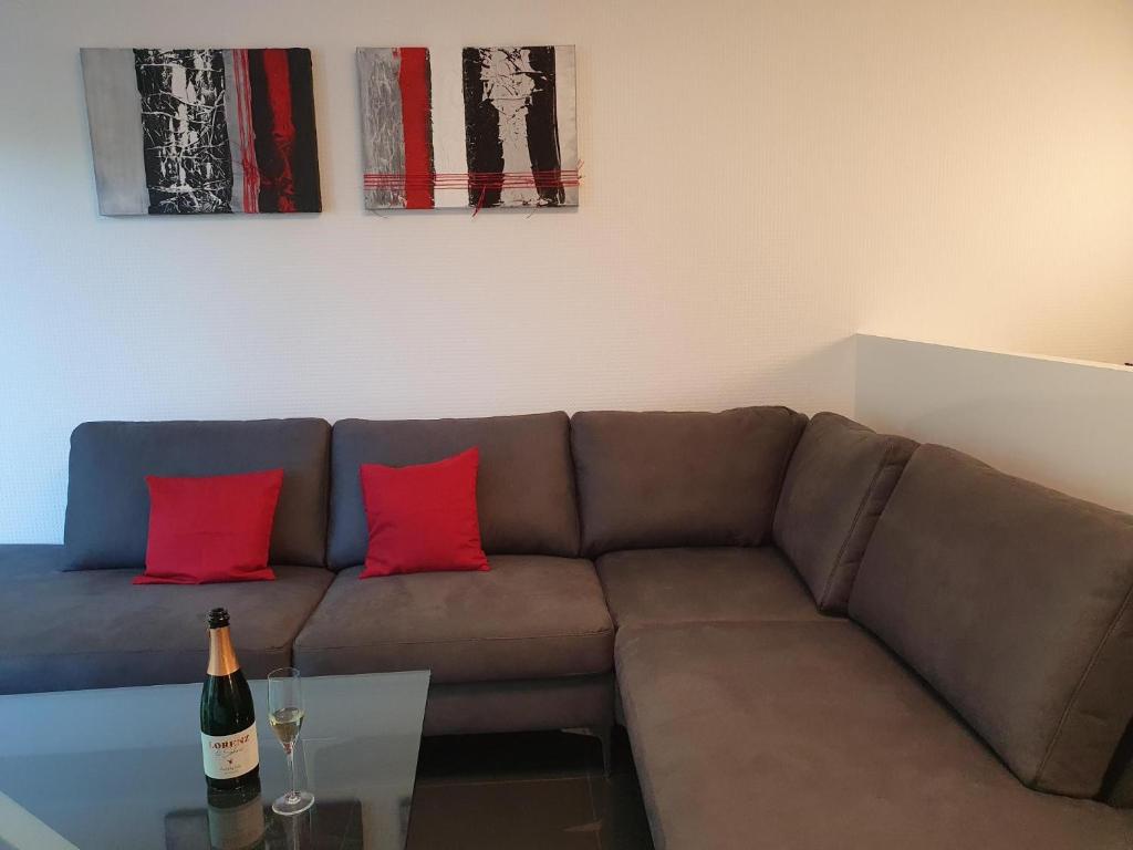 Ihr Ticket ins Grüne - Topmoderne 5-Sterne-Ferienwohnung photo 1