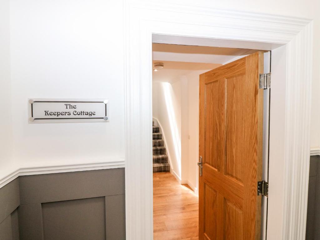 The Keepers Cottage at The Institute Executive Apartments photo 2