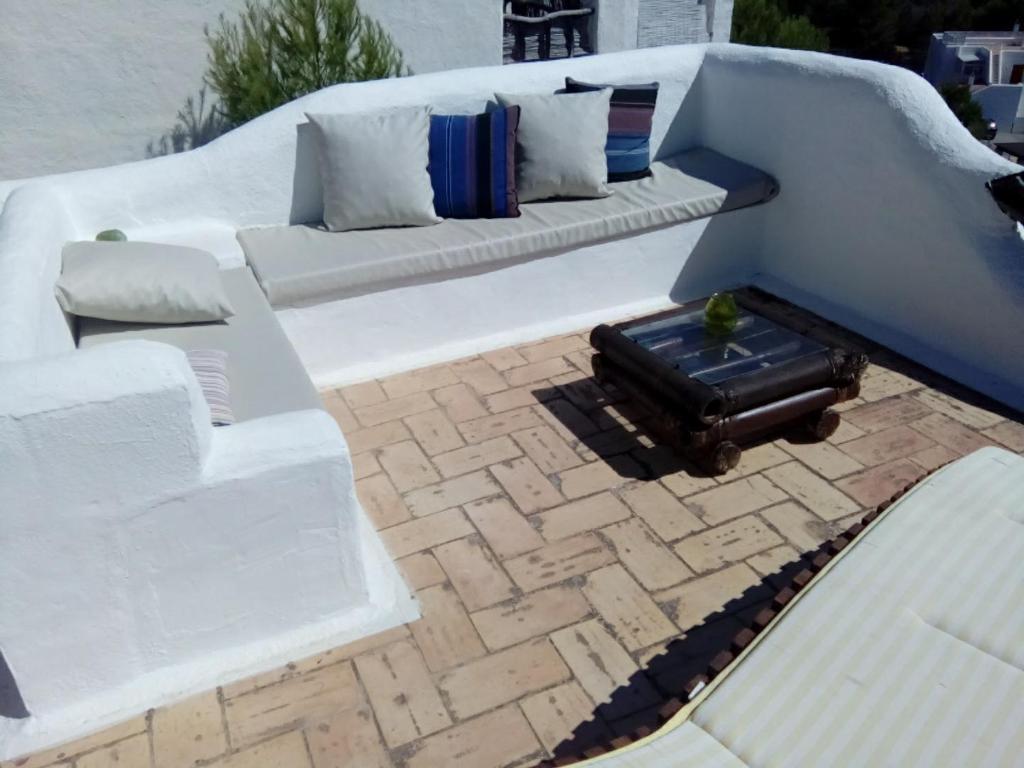 Ibiza style views from terraces 1-Bed House photo 3