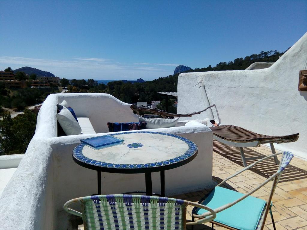 Ibiza style views from terraces 1-Bed House photo 2