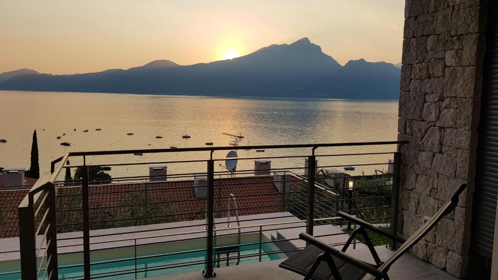 IL SOGNO 1 Piscina e vista lago photo 1