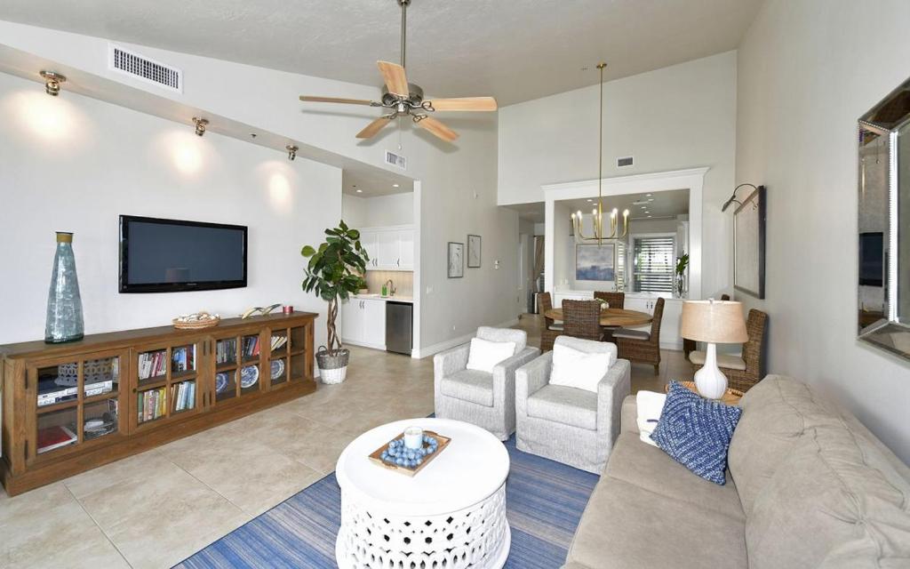 Harbor Villa Club 305 photo 2