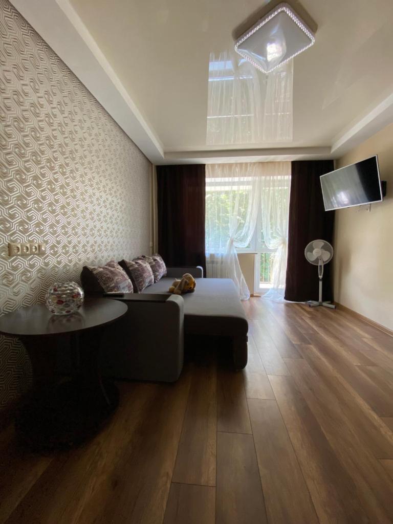 Apartment 30 m2 on Sergei Esenin 11 photo 1