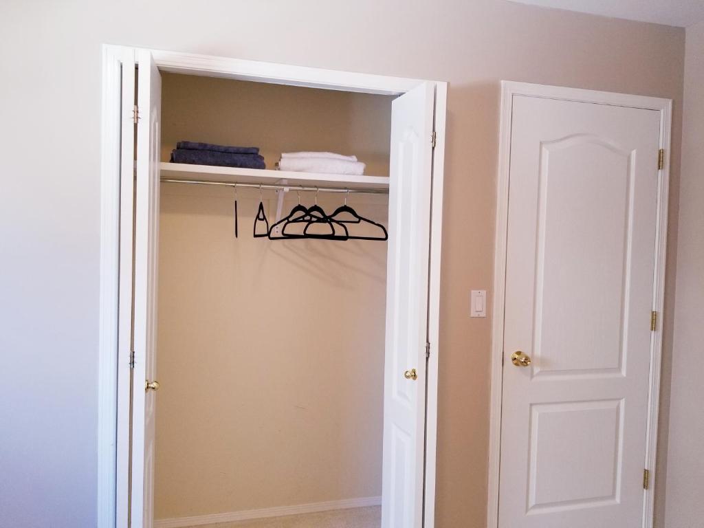 Saskatoon Lashyn Cove Homestay photo 4