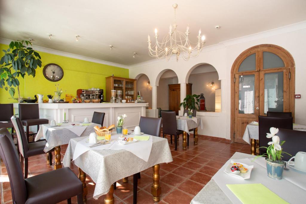 Logis Hotel L'Occitan photo 2