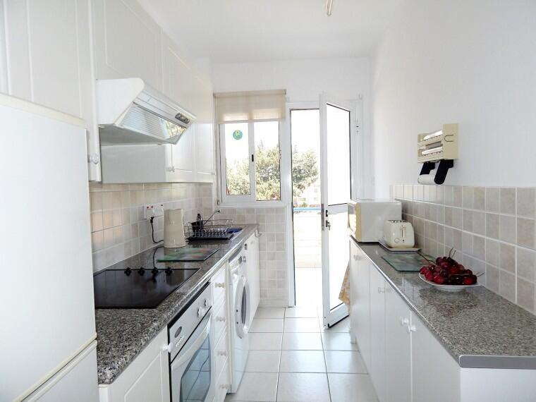 Apartment Iris Village Kato Paphos photo 4