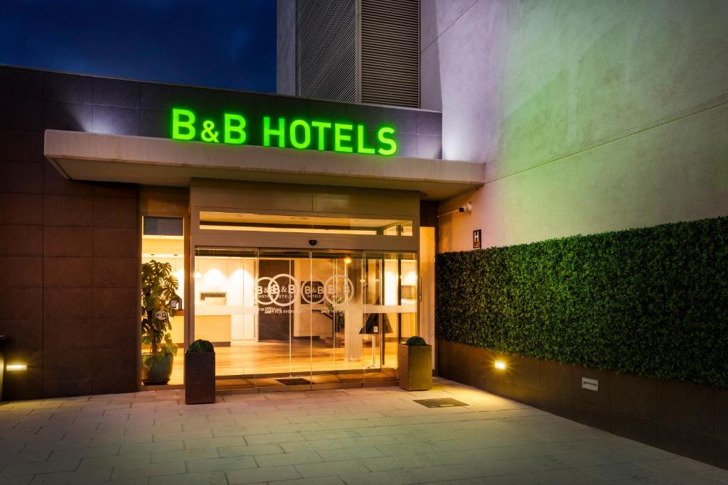 B&B HOTEL Barcelona Sant Cugat photo 3