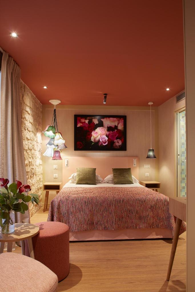 Двухместный (Улучшенный двухместный номер с 1 кроватью), Hotel Atmospheres