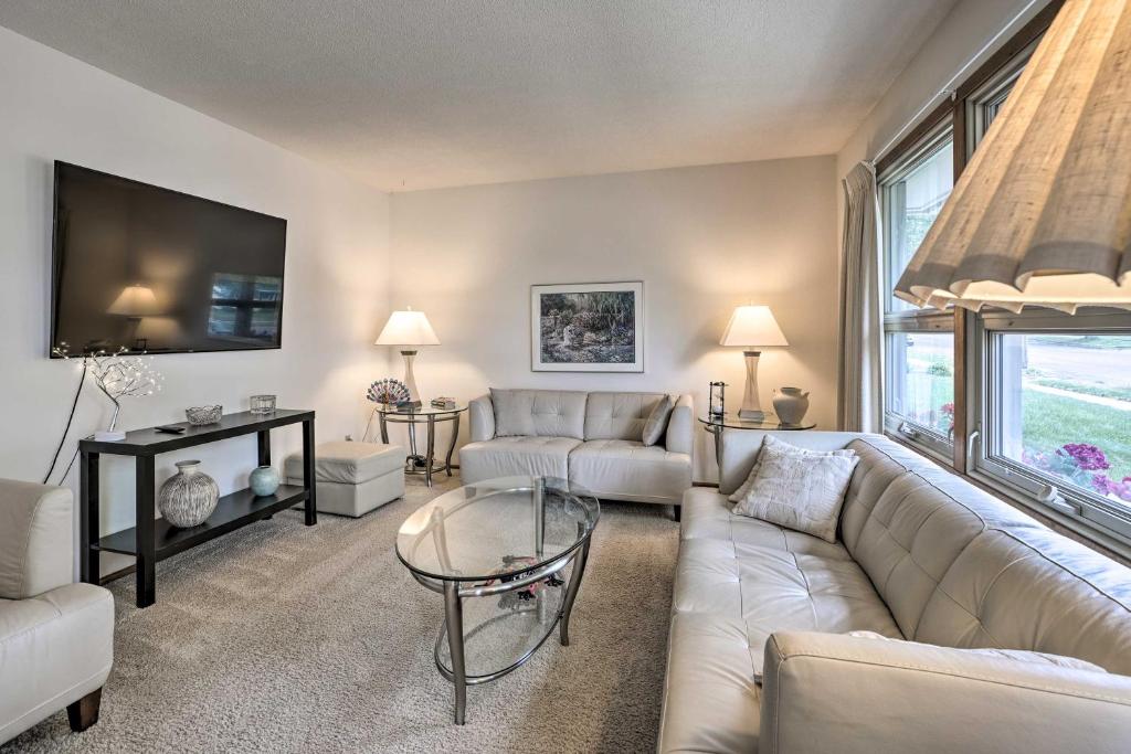 Charming Rochester Home - 2 Mi to Mayo Clinic! photo 3