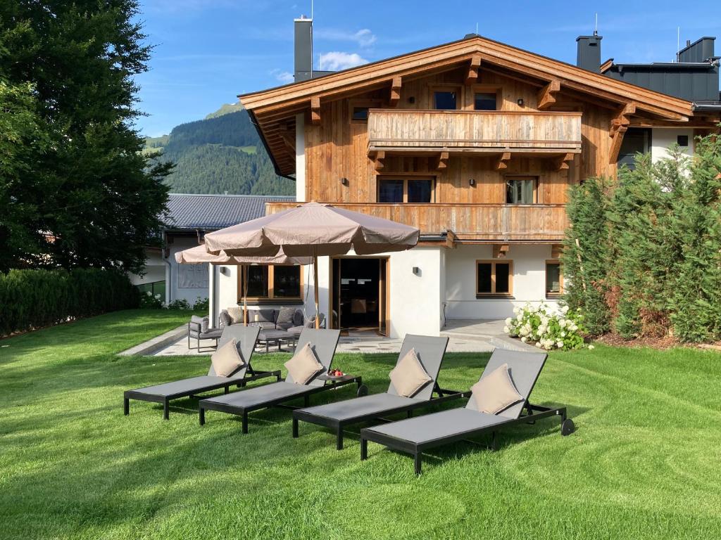 HAHNENKAMM SUITE Ski-in Ski-out direkt an der Hahnenkammbahn photo 1