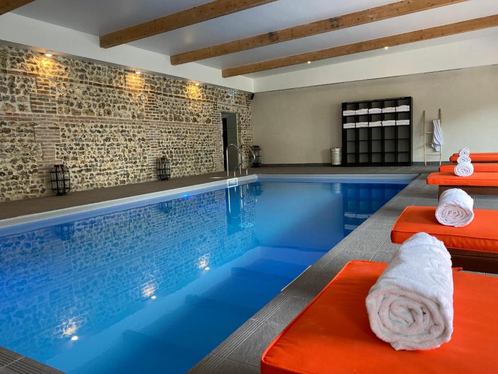 Hôtel-Spa-Piscine Le Petit Castel Beuzeville-Honfleur photo 1