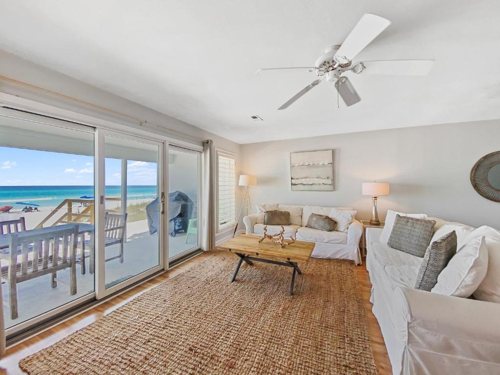 On the Beach Townhouse photo 4