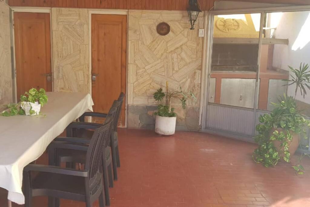 Casona LA FLORIDA con parque y pileta, a una cuadra del río photo 2