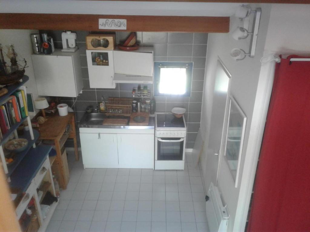 grand studio de plein-pied quartier calme proche centre photo 3