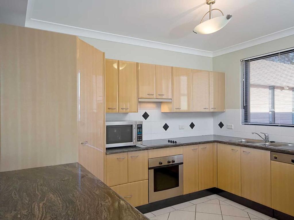 Seaside Splendour 1 beautiful unit on the waterfront photo 4