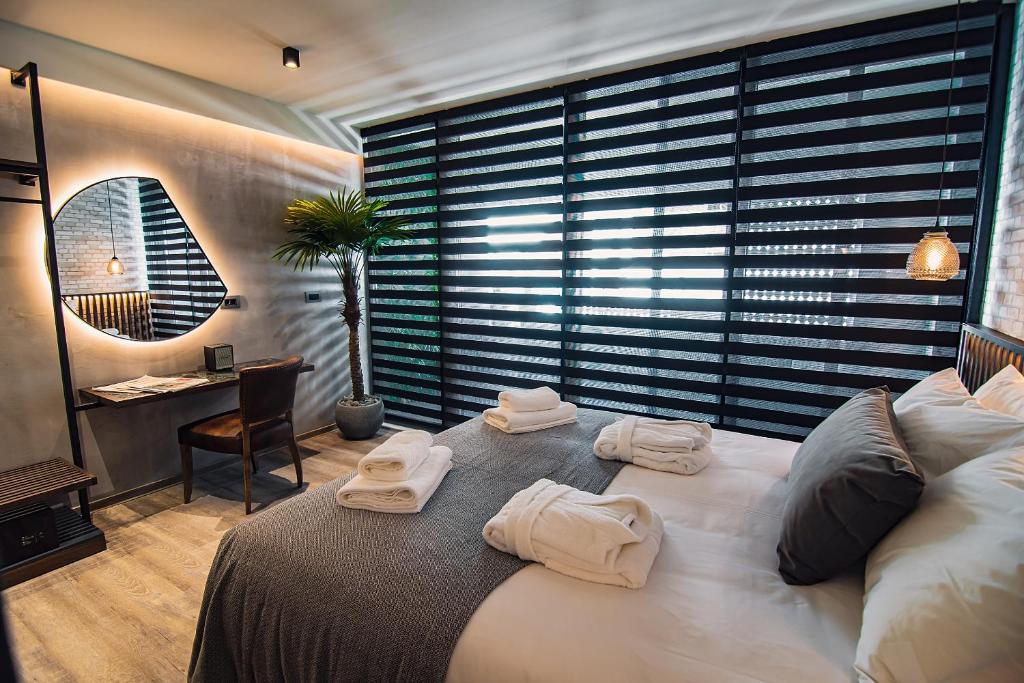 Сьюит (Urban Suite With Private Balcony), Project 3 Urban Chic Hotel
