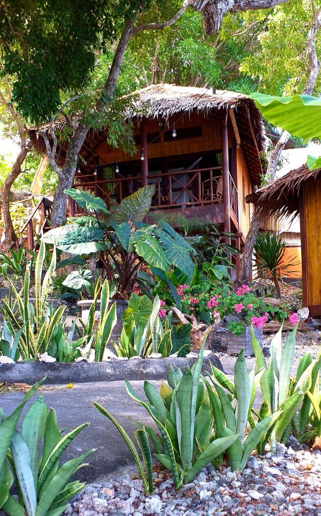 Nini's Beach Bungalows Room Type - Bungalow with Sea View