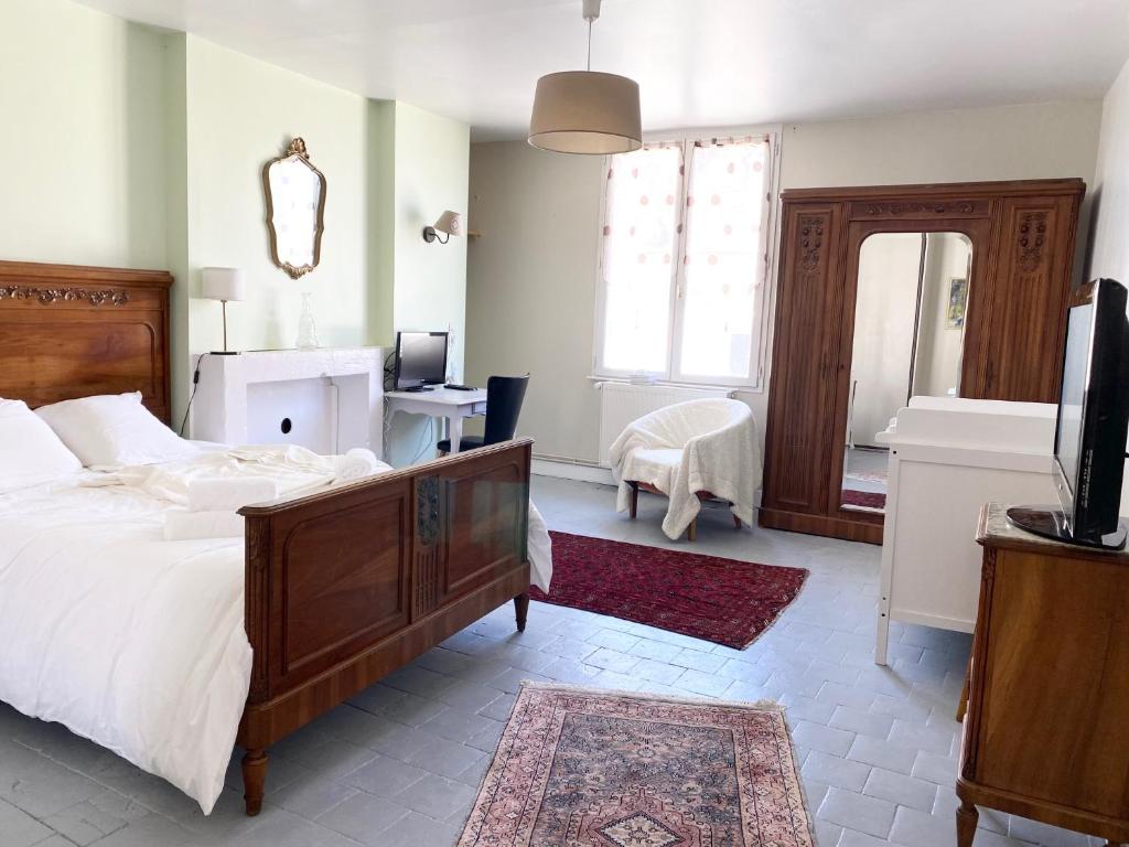 La Maison des Remparts - Gite 3 etoiles pour 8 pers a Loches photo 4