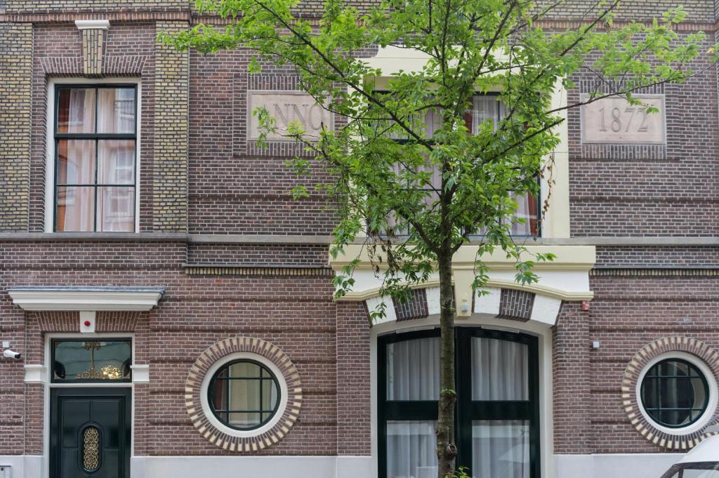 Апартаменты (Апартаменты-студио), Golden Mansion Apartments