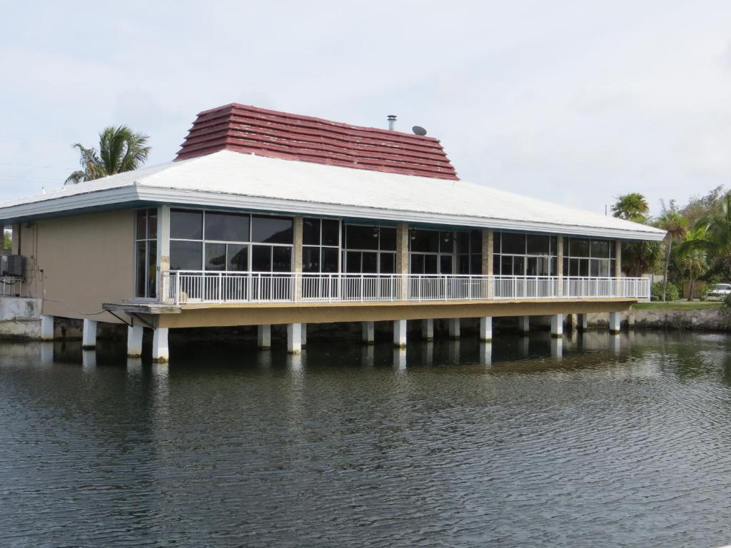 Sugar Loaf Lodge image