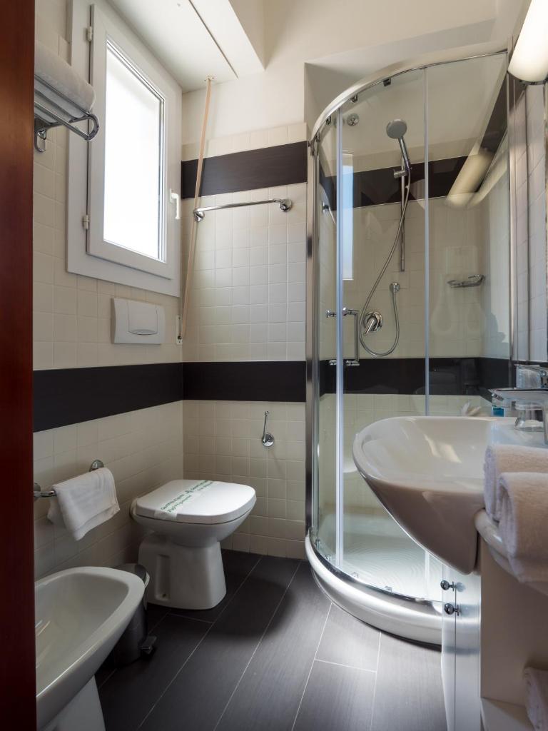 Hotel Metropol photo 1