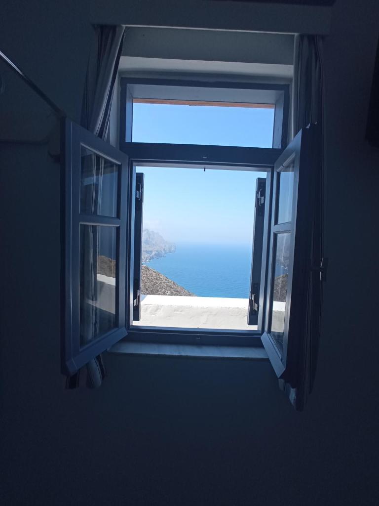 Anemos Guest House Karpathos photo 4