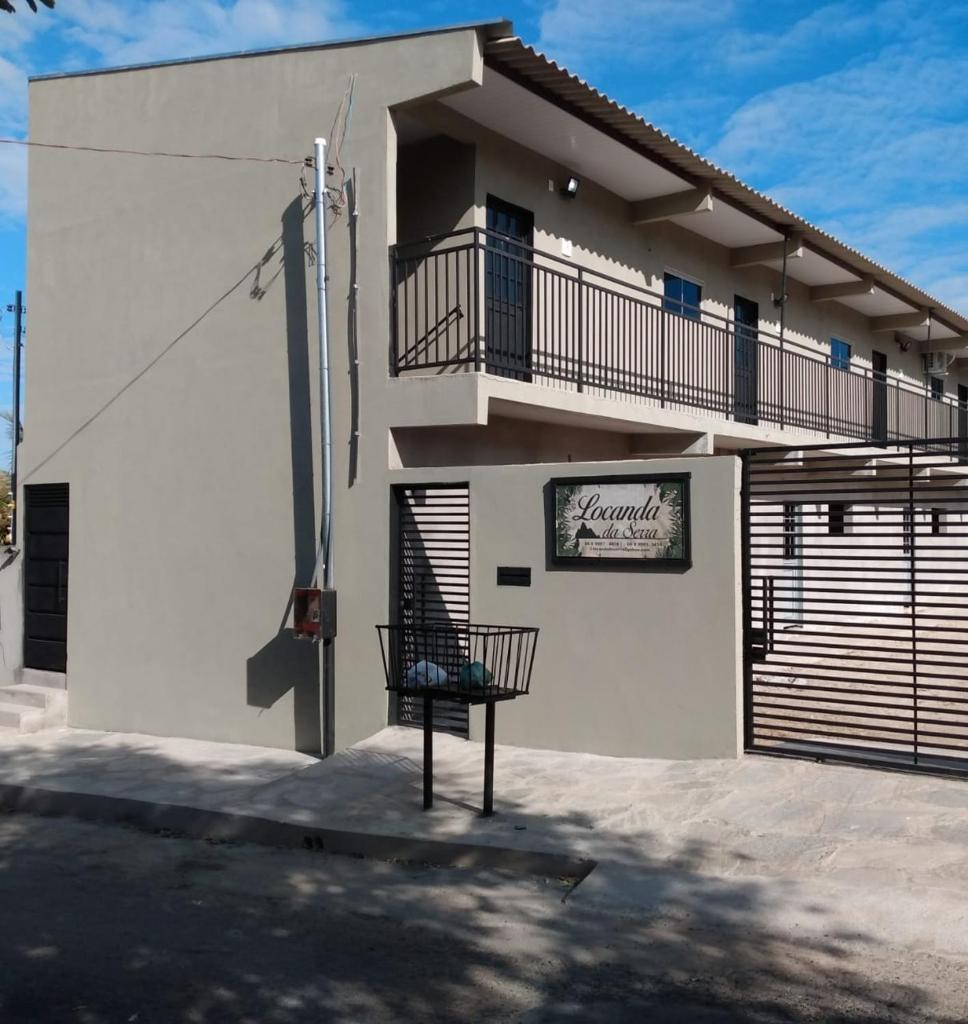 LOCANDA DA SERRA - Aptos Mobiliados por Temporada