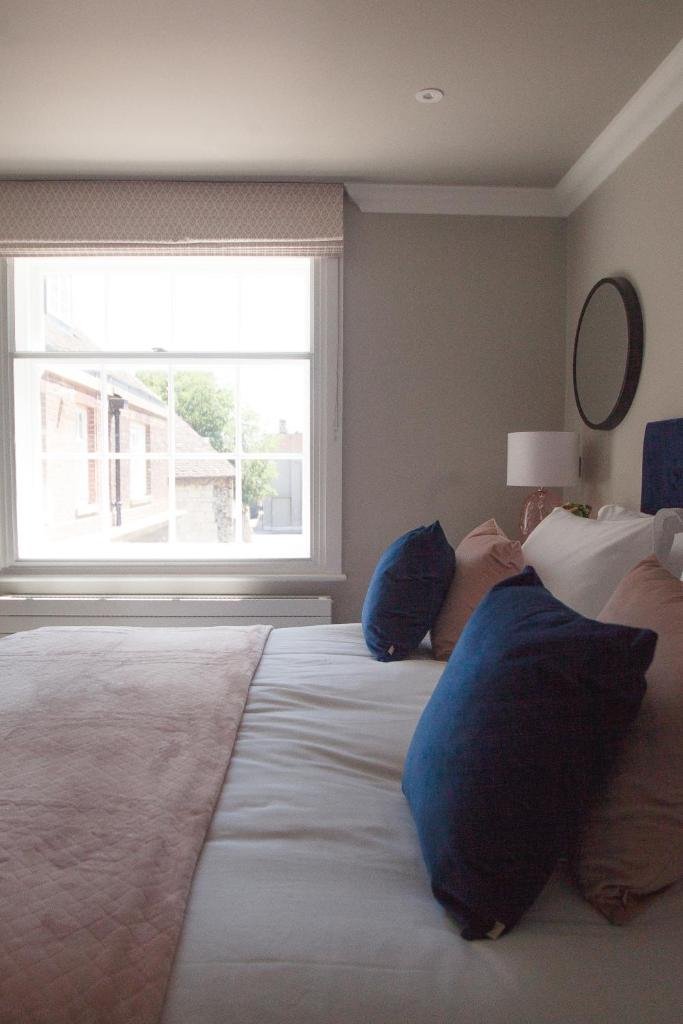 10 Bootham House - luxury city centre apartment with free parking for one car photo 4