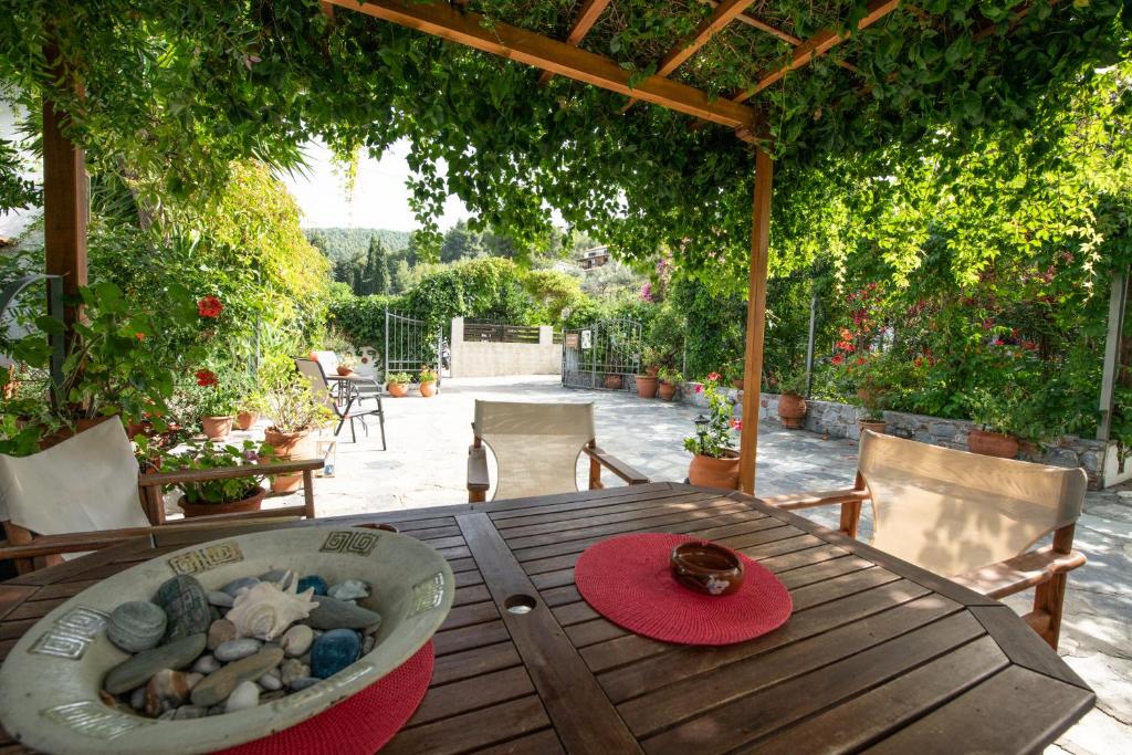 Katikies Stamatias Studios & Maisonettes photo 4