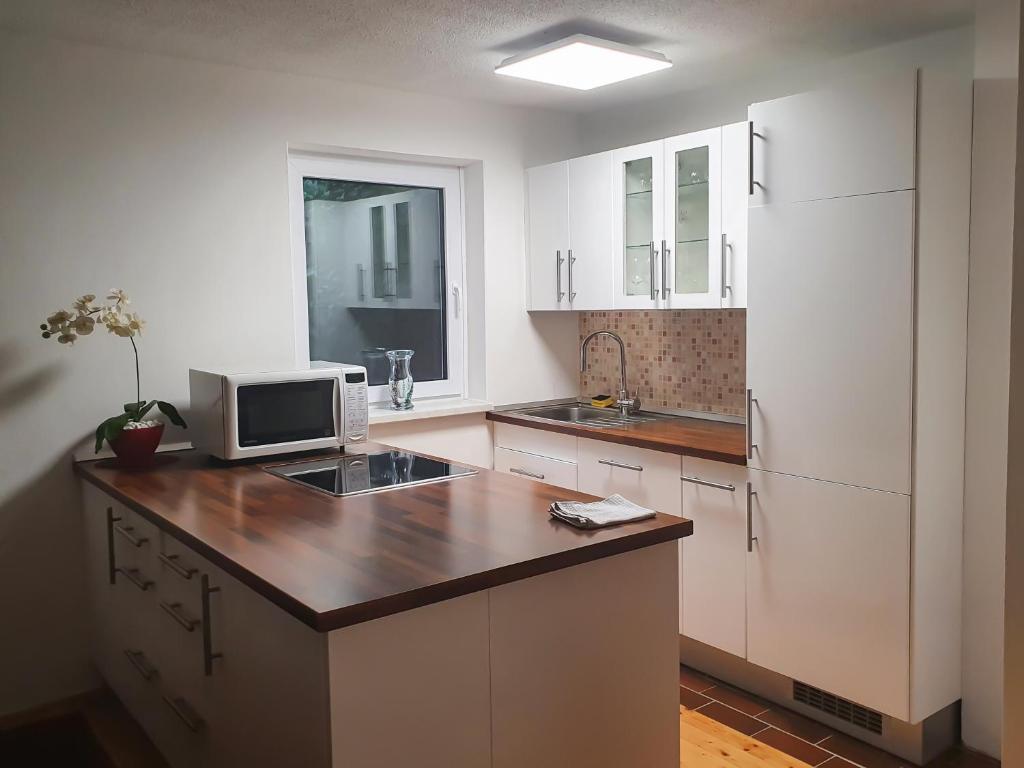 Počitniška hiša Grube z wellnesom photo 2