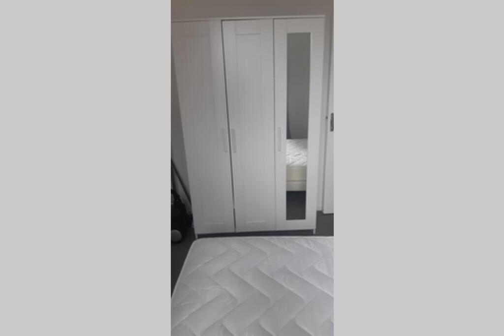 Elbeuf etg1 droite Sweet Home Netflix wifi photo 3
