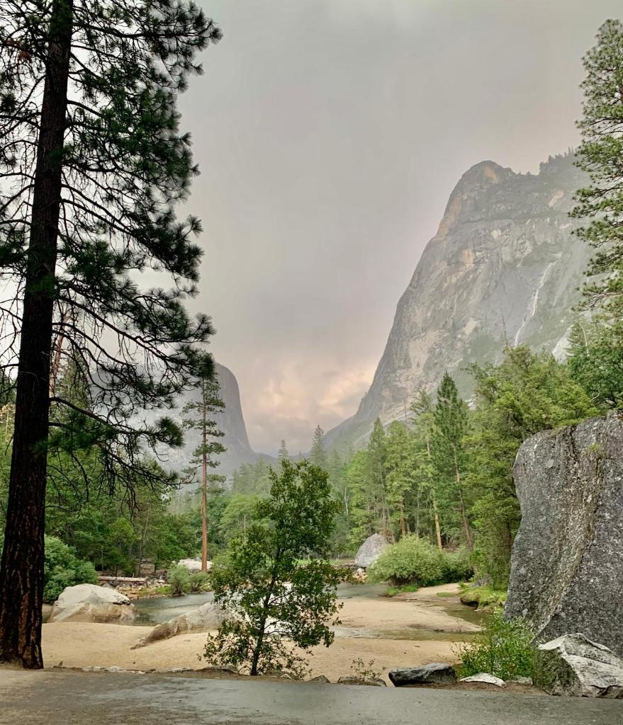 Villa Alta Vista at Yosemite- Stunning Views and Game Room photo 1
