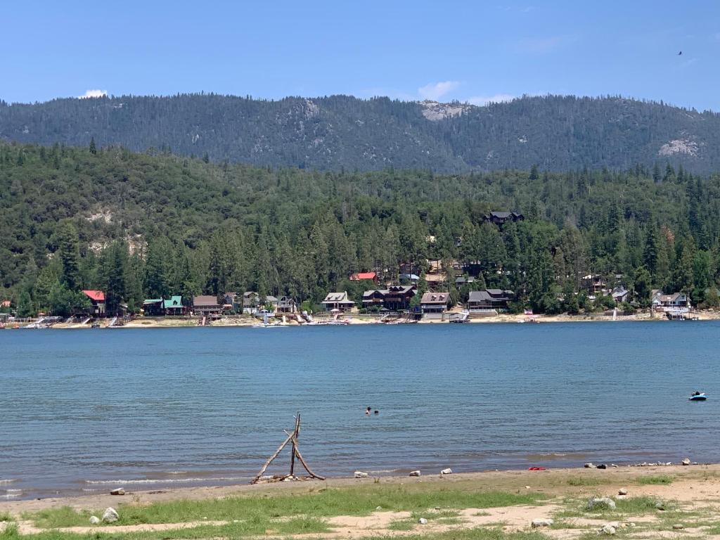 Villa Alta Vista at Yosemite- Stunning Views and Game Room photo 3
