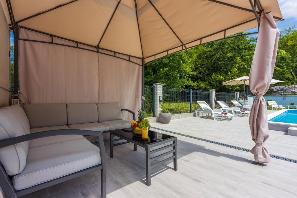 Villa Valley photo 2