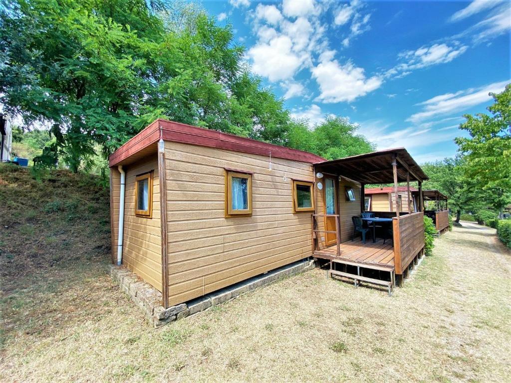 Belvilla by OYO Lovely bungalow with a shared pool photo 4