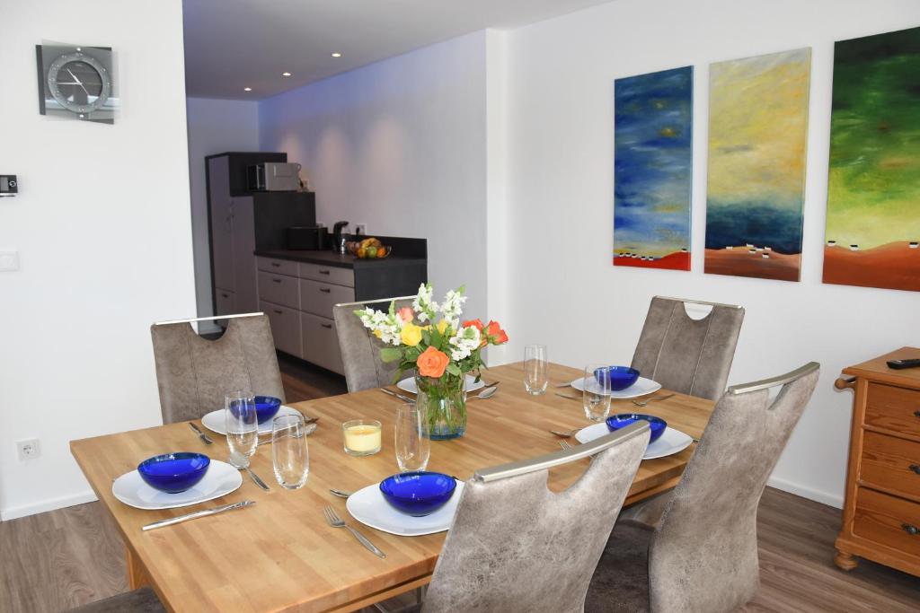 Top-Moderne und geräumige Ferienwohnung photo 3