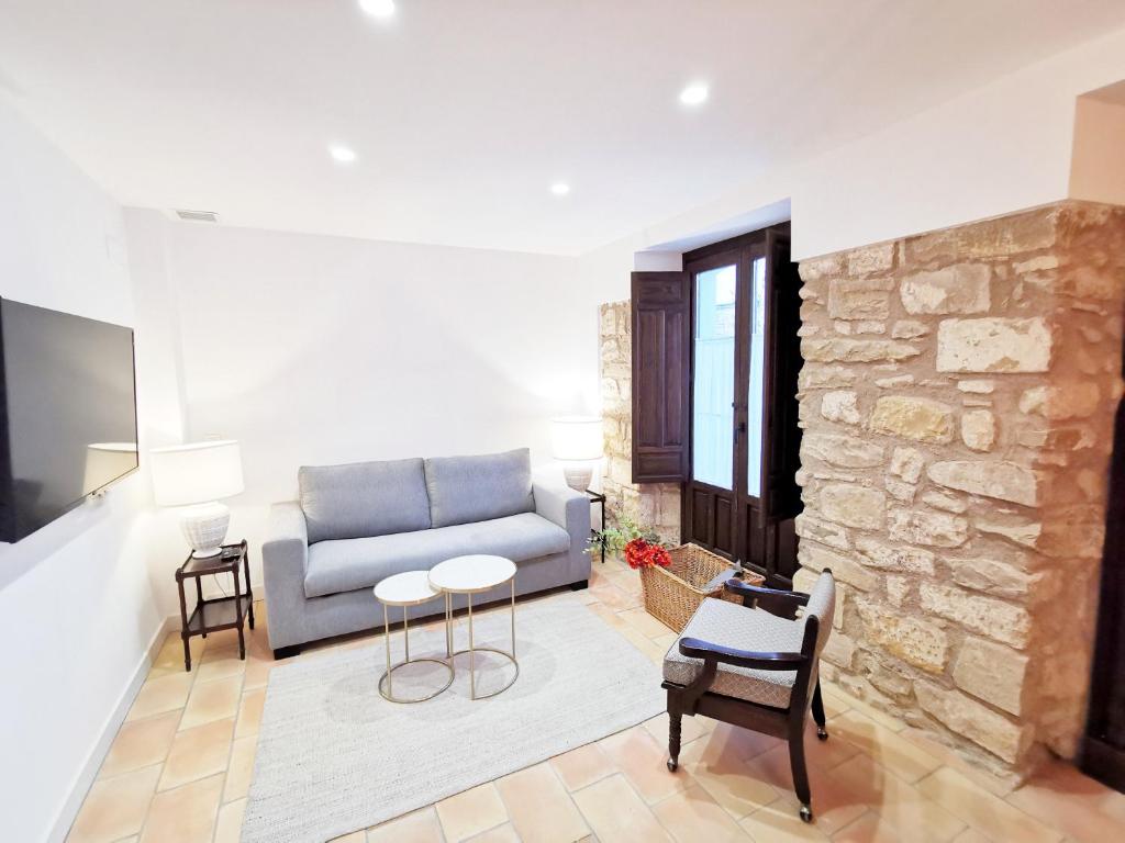 Apartamentos Tres Llaves Palacio de Vela de los Cobos photo 1