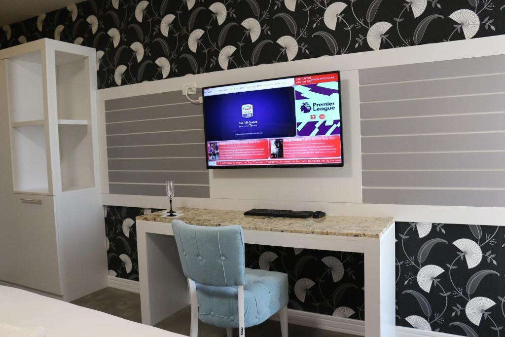Hotel Admiral photo 1