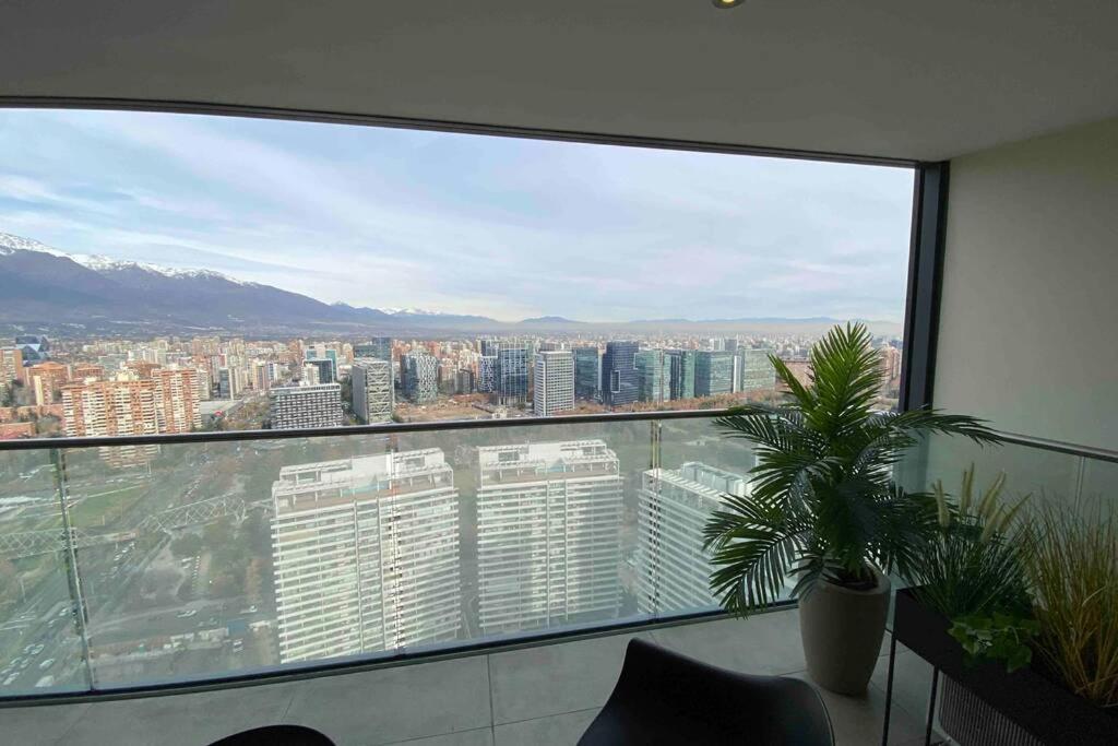 APARTMENT INCREÍBLE EN EL PISO 38, LAS CONDES, AL LADO DEL DISTRITO DE LUJO, PARQUES. photo 4