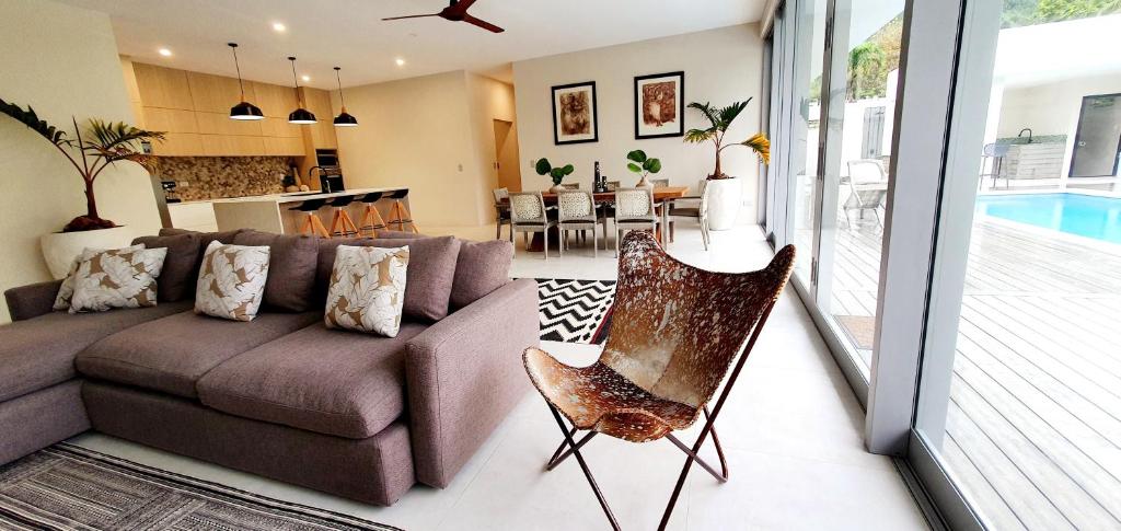 Mama Taras Luxury Villa photo 3
