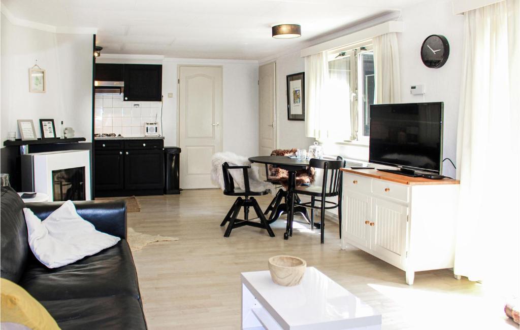 Chalet 115 photo 3
